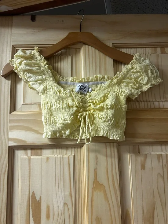 Princess Polly Butter Yellow Eyelet Ruched Crop Top - Picture 3 of 4